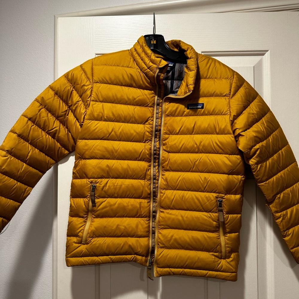 Girls Patagonia size l(12). Yellow